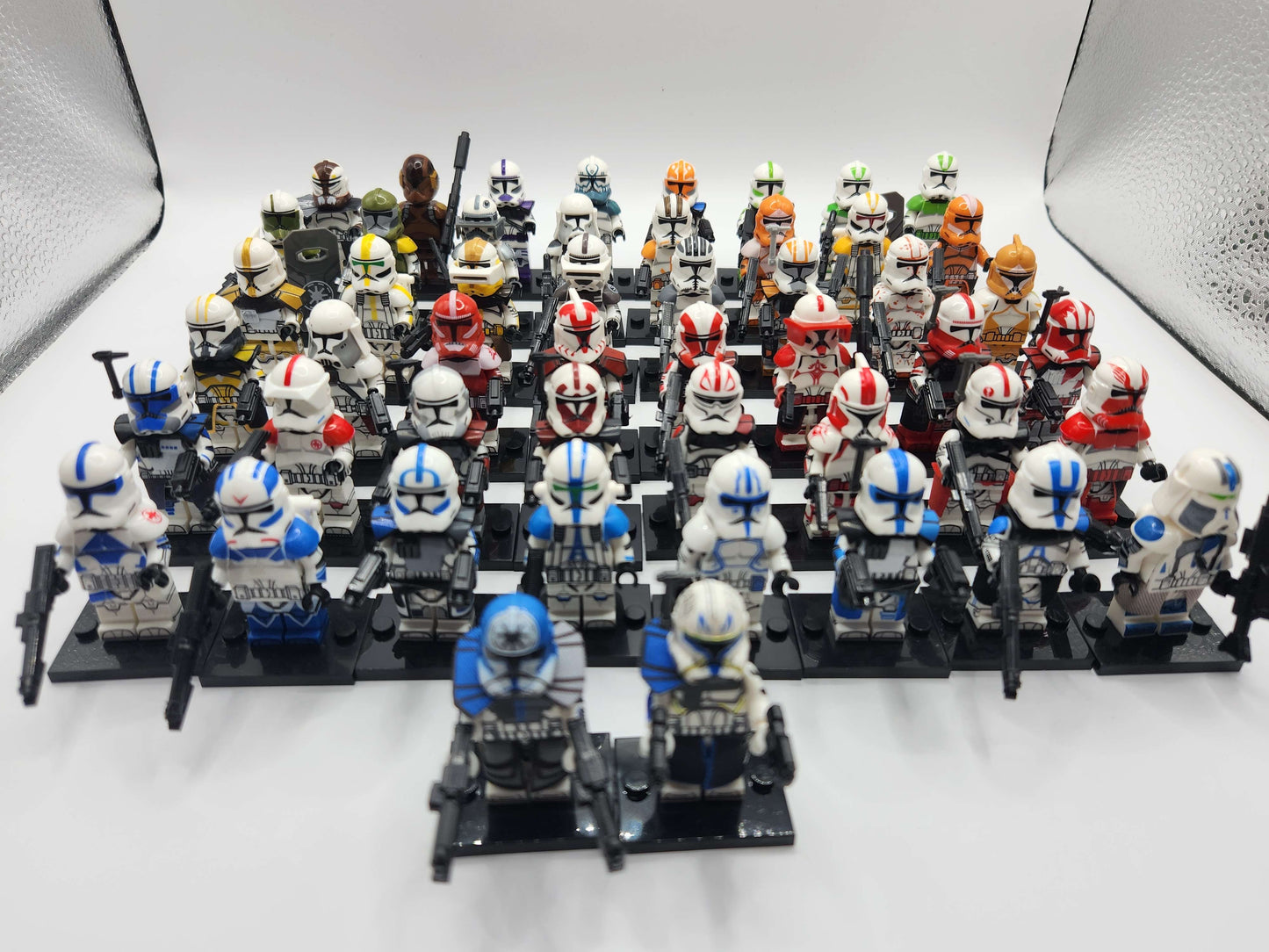 [Pre Order] Set of 50 Clone Trooper Commanders with Blasters