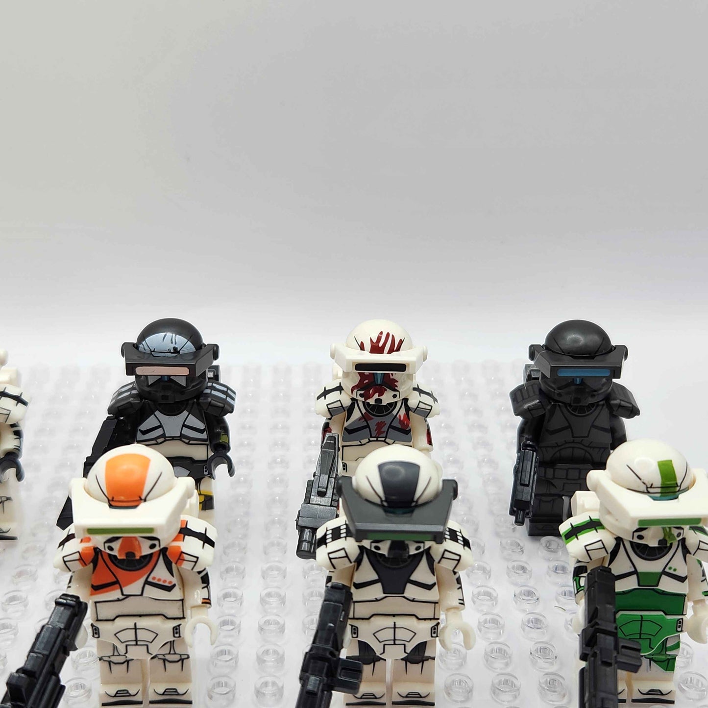 NEW RELEASE! Clone Commandos Delta Squad Set of 12 with Blasters